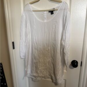 Lane Bryant 3/4 Sleeve White Tunic With Lace Accent- Excellent Shape!